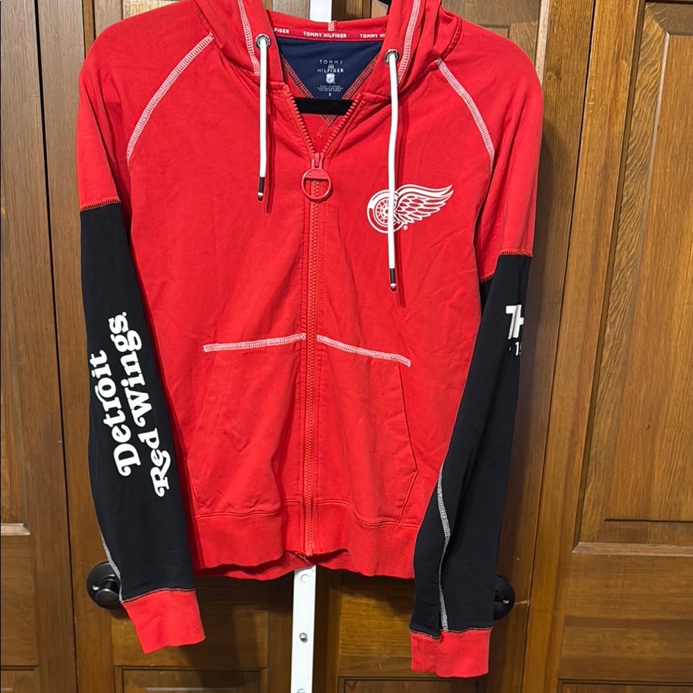 Tommy Hilfiger Red and Black Detroit Red Wings Hoodie
